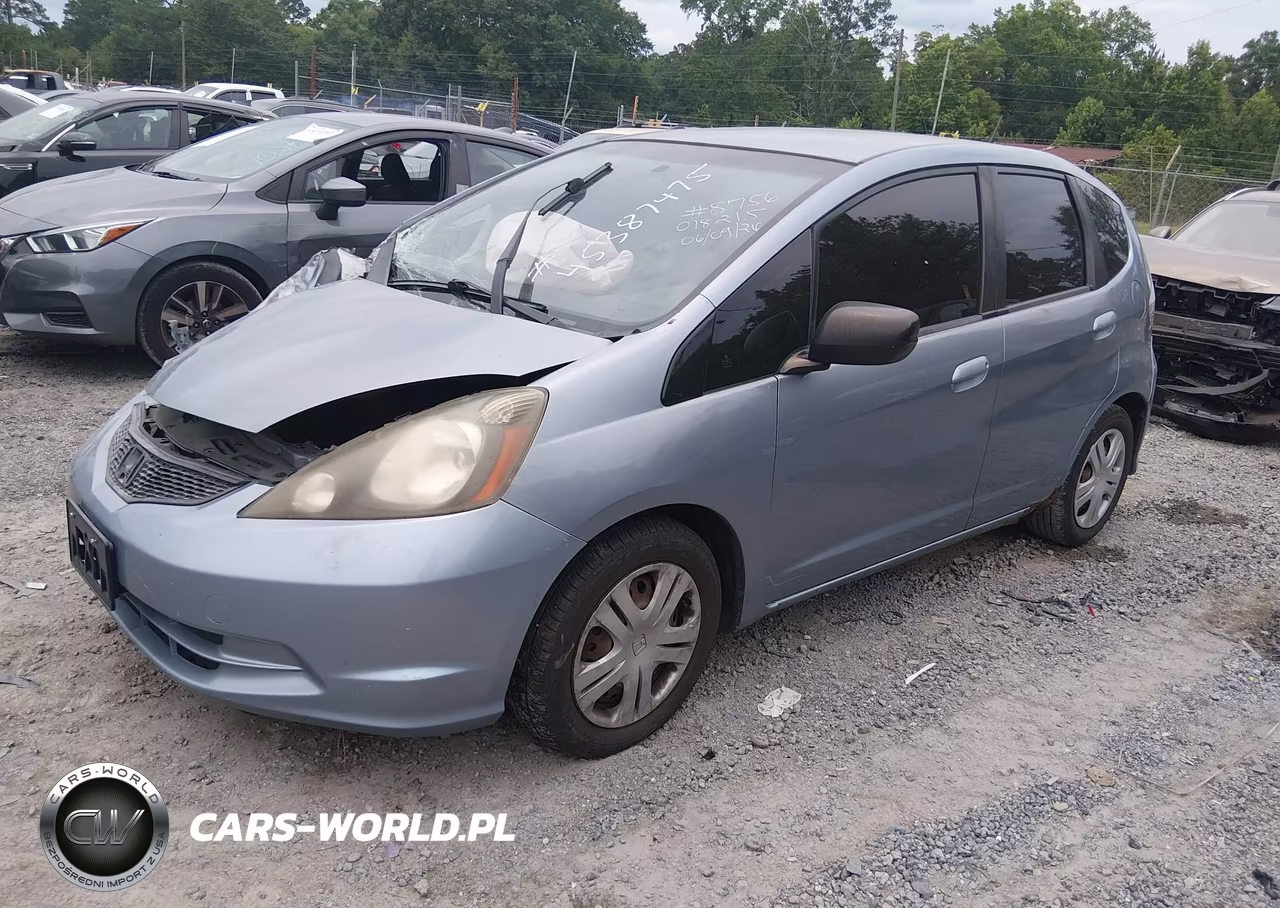 2011 Honda Fit VIN:JHMGE8H33BC018215 - 2