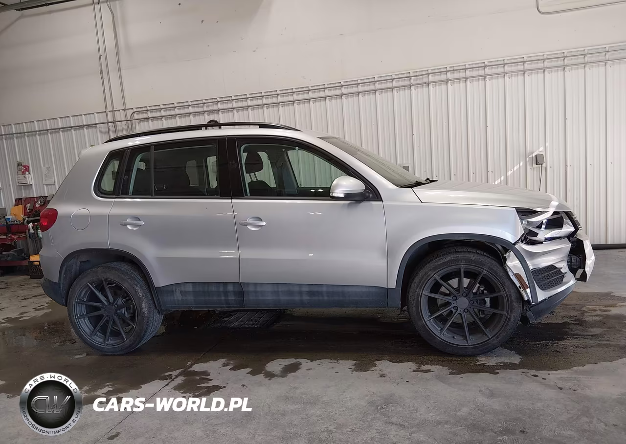 2018 Volkswagen Tiguan Limited 2.0T VIN:WVGBV7AX1JK004834 - 13