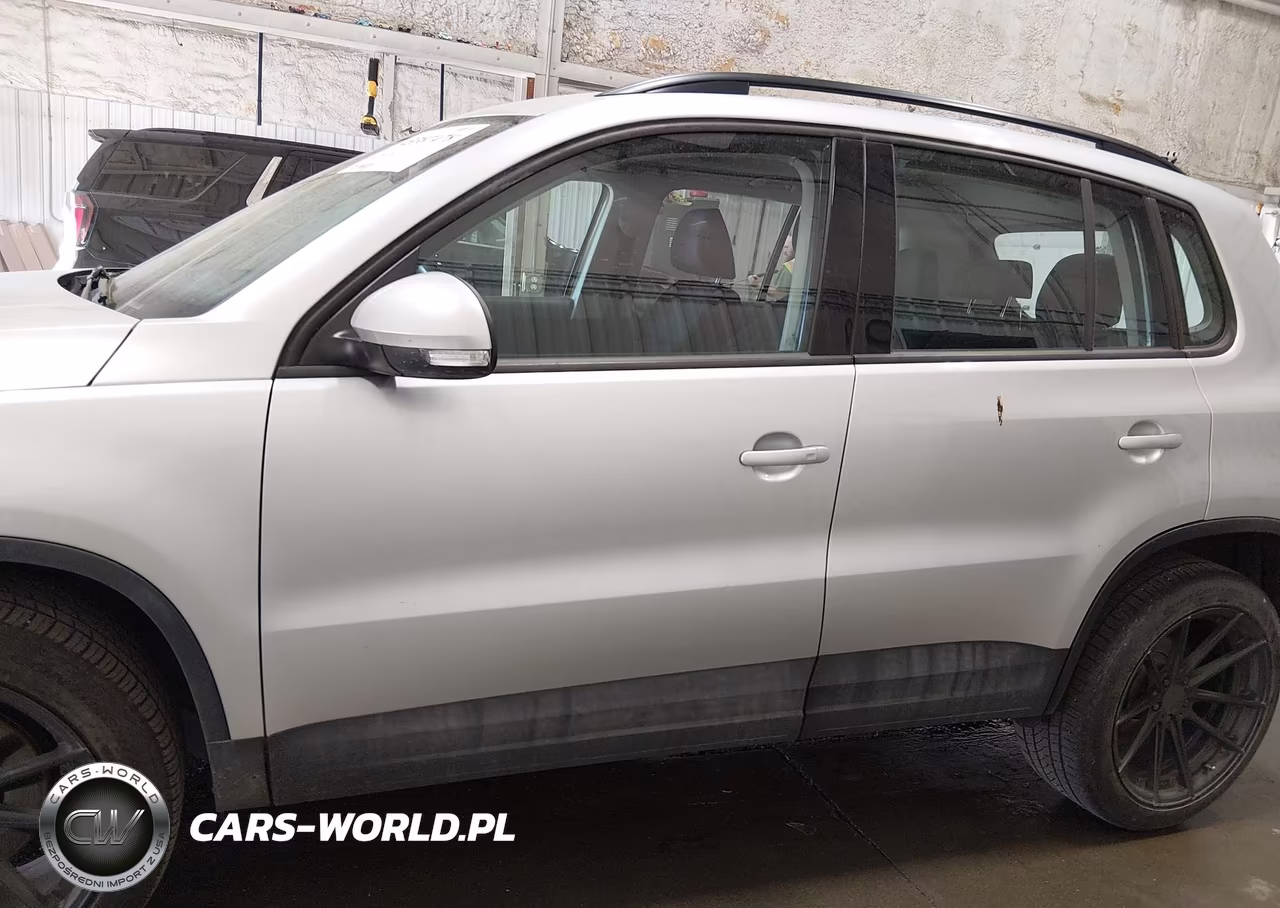2018 Volkswagen Tiguan Limited 2.0T VIN:WVGBV7AX1JK004834 - 14