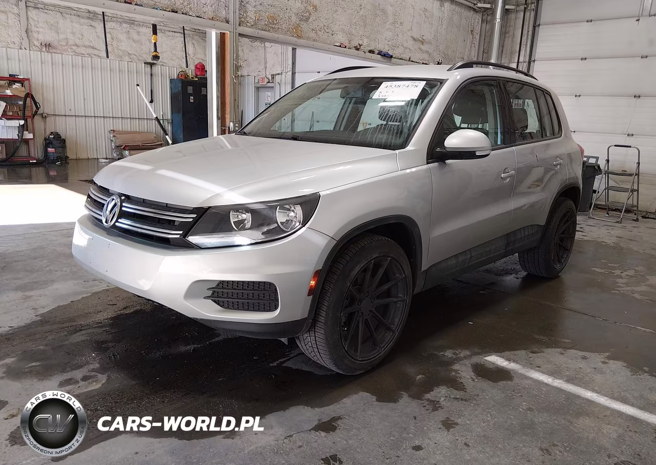 2018 Volkswagen Tiguan Limited 2.0T VIN:WVGBV7AX1JK004834 - 2