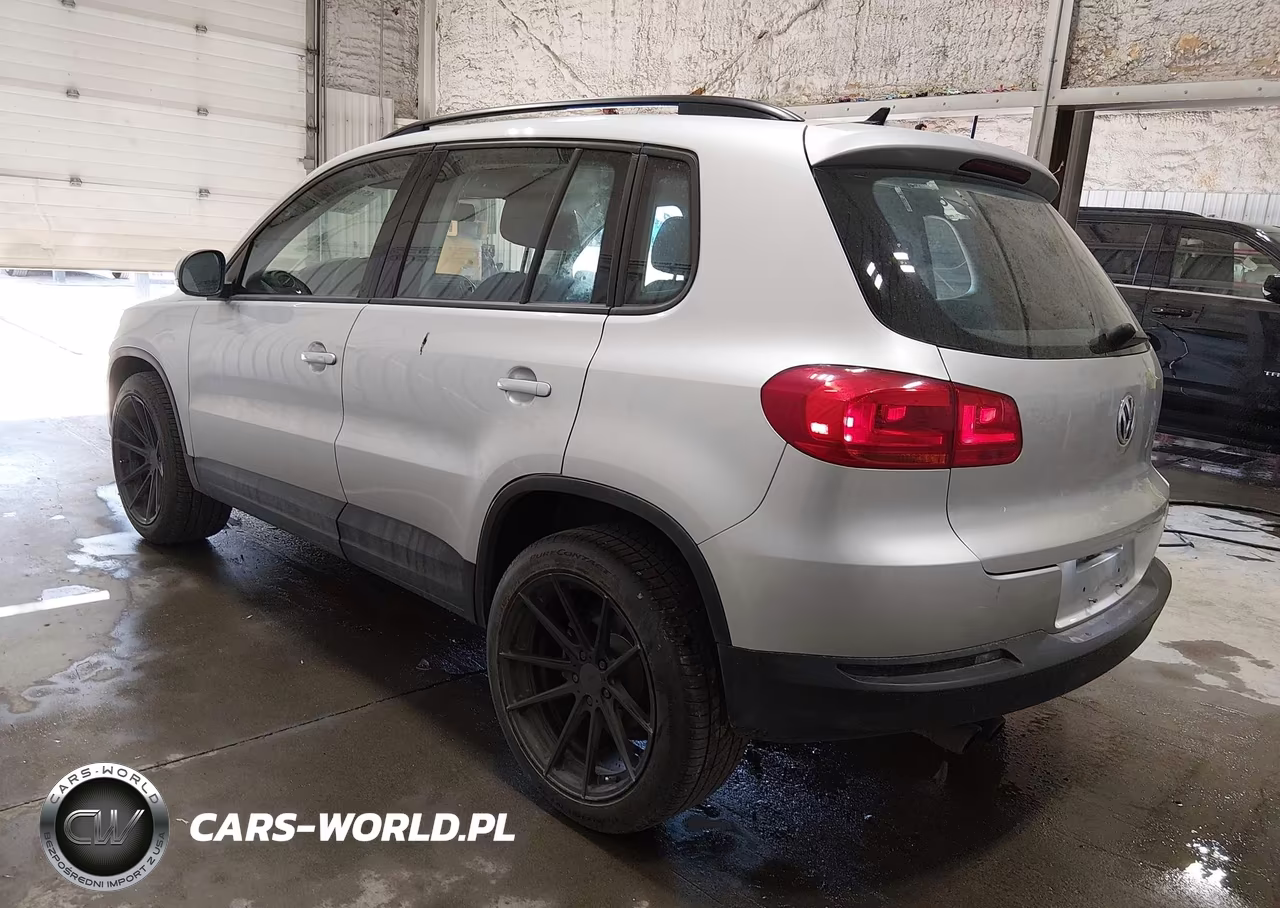 2018 Volkswagen Tiguan Limited 2.0T VIN:WVGBV7AX1JK004834 - 3