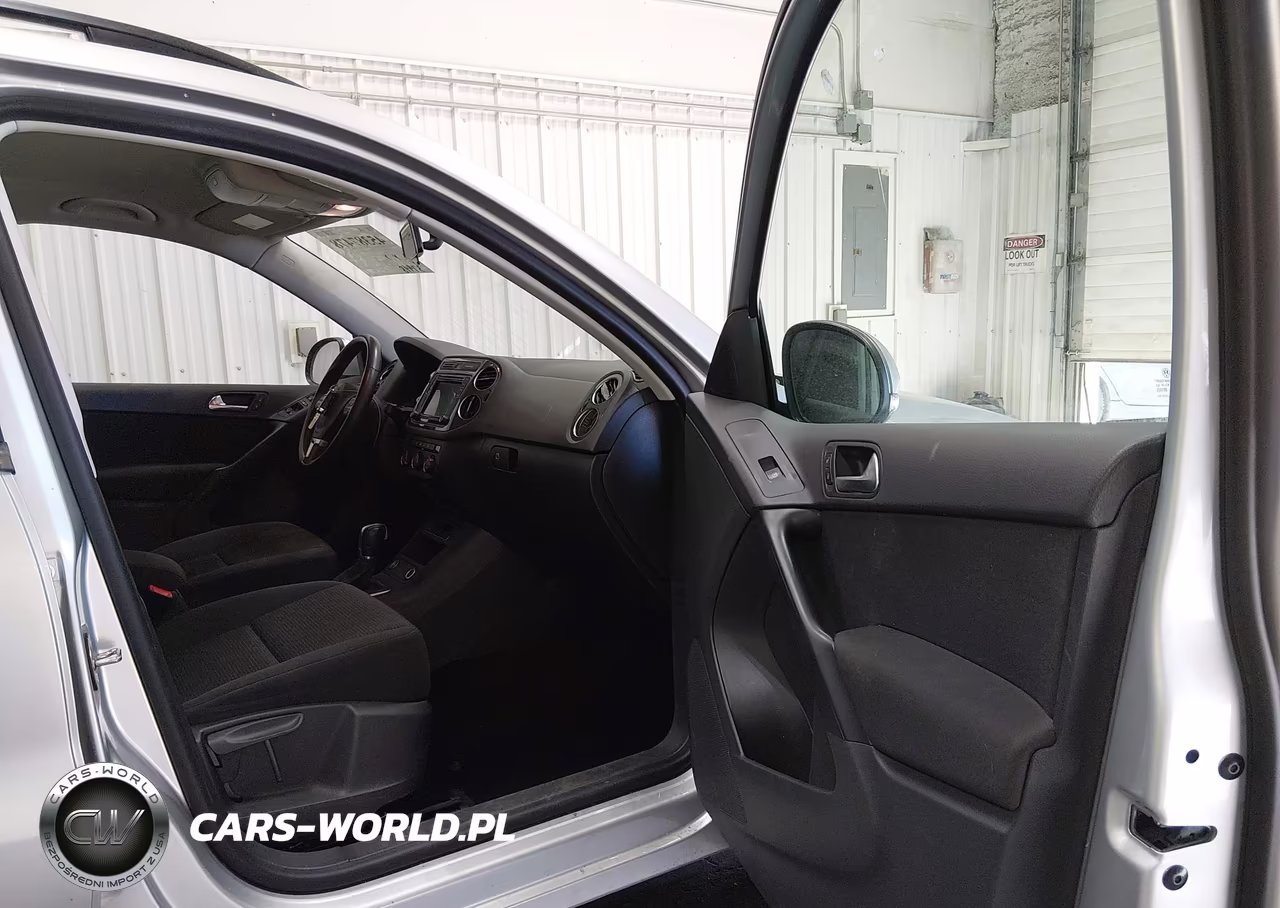 2018 Volkswagen Tiguan Limited 2.0T VIN:WVGBV7AX1JK004834 - 5
