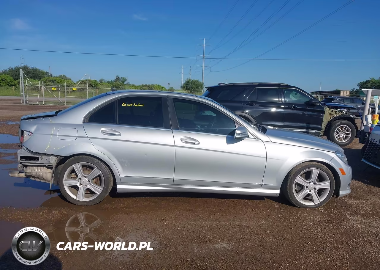 2010 Mercedes-Benz C 300 Luxury-Sport VIN:WDDGF5EB0AR127287 - 13