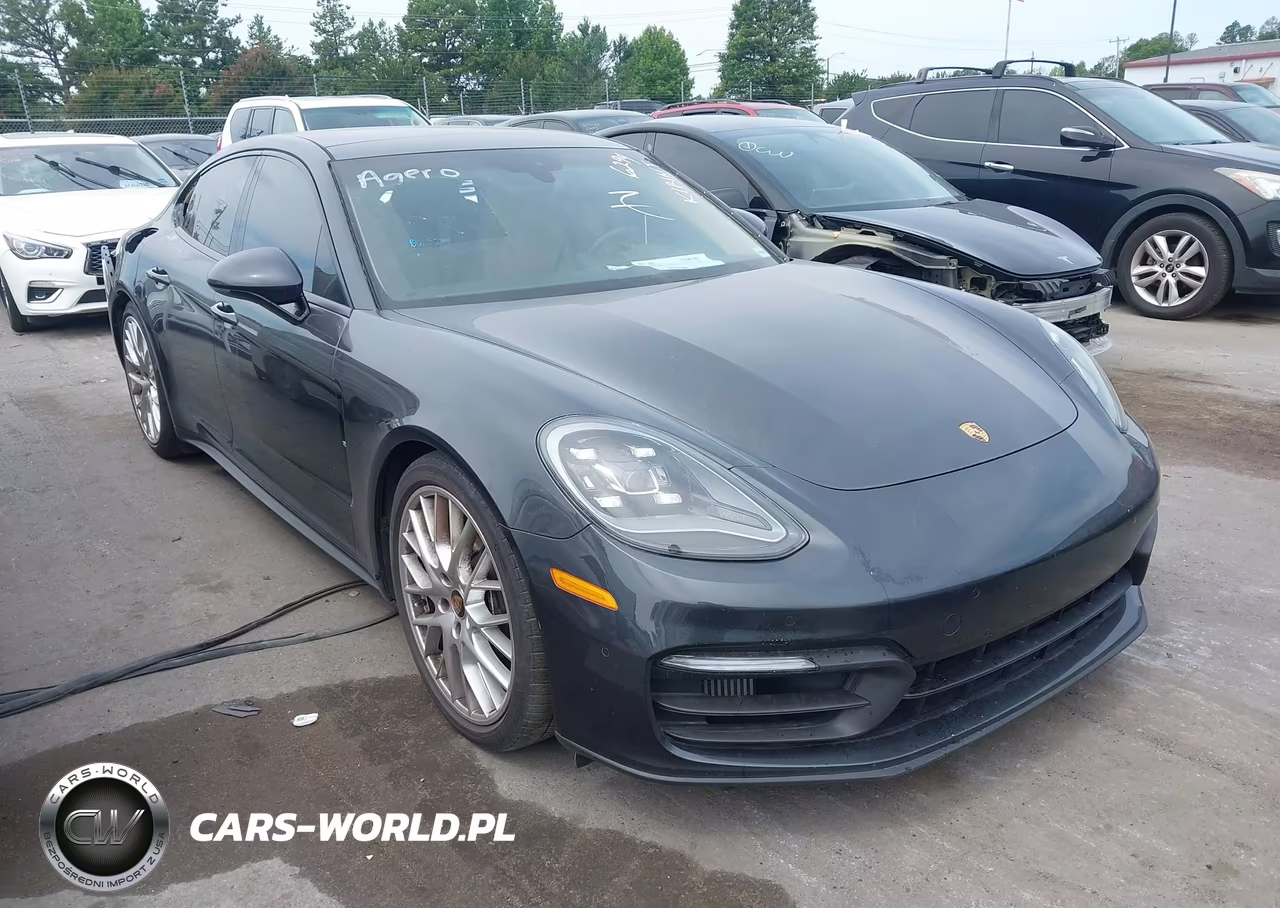 2021 Porsche Panamera 4