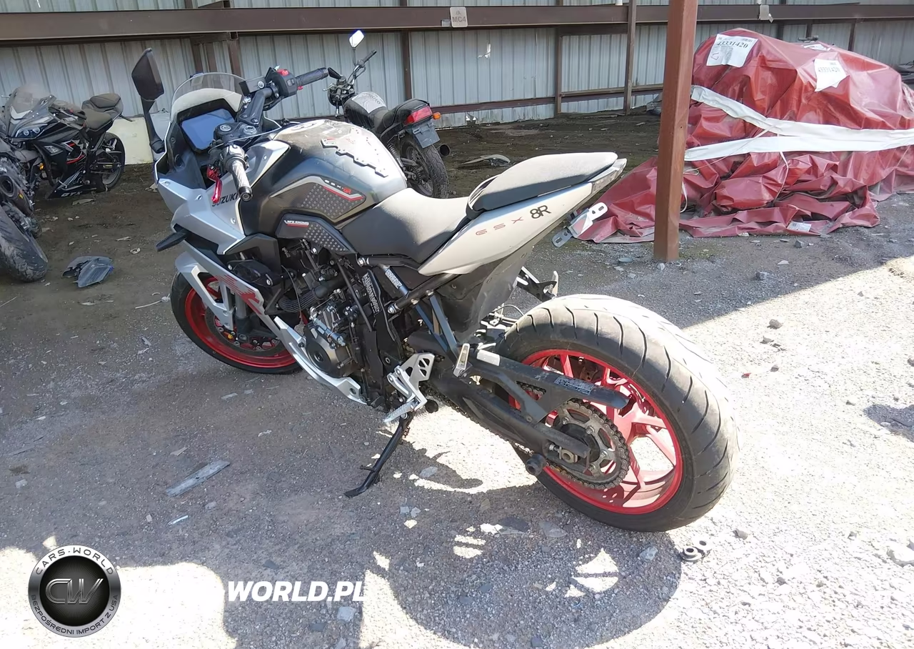 2024 Suzuki Gsx800 F VIN:JS1EM13B6R7102463 - 3