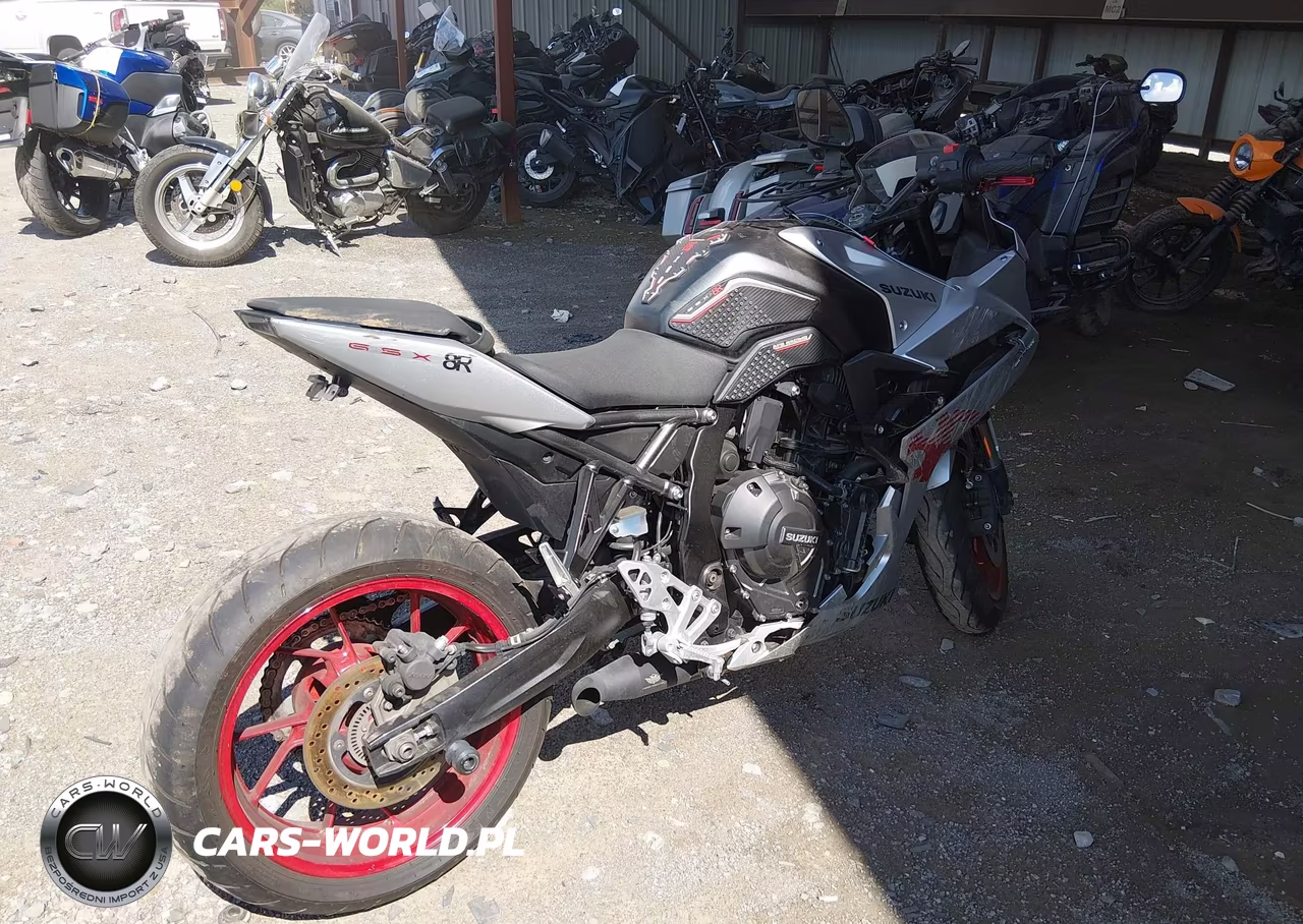 2024 Suzuki Gsx800 F VIN:JS1EM13B6R7102463 - 4