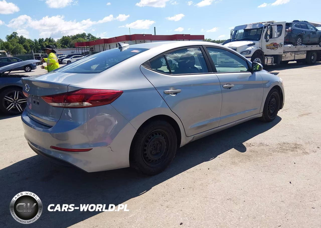 2017 Hyundai Elantra Se VIN:5NPD74LF9HH175379 - 4