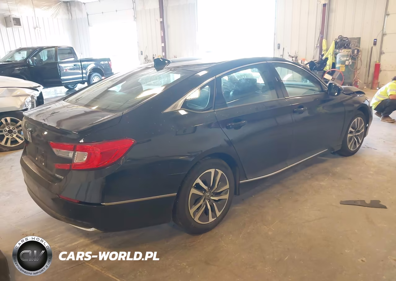 2018 Honda Accord Hybrid Ex-L VIN:1HGCV3F59JA002216 - 4
