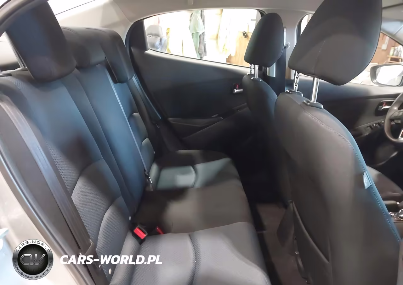 2016 Scion Ia VIN:3MYDLBZV4GY105077 - 8