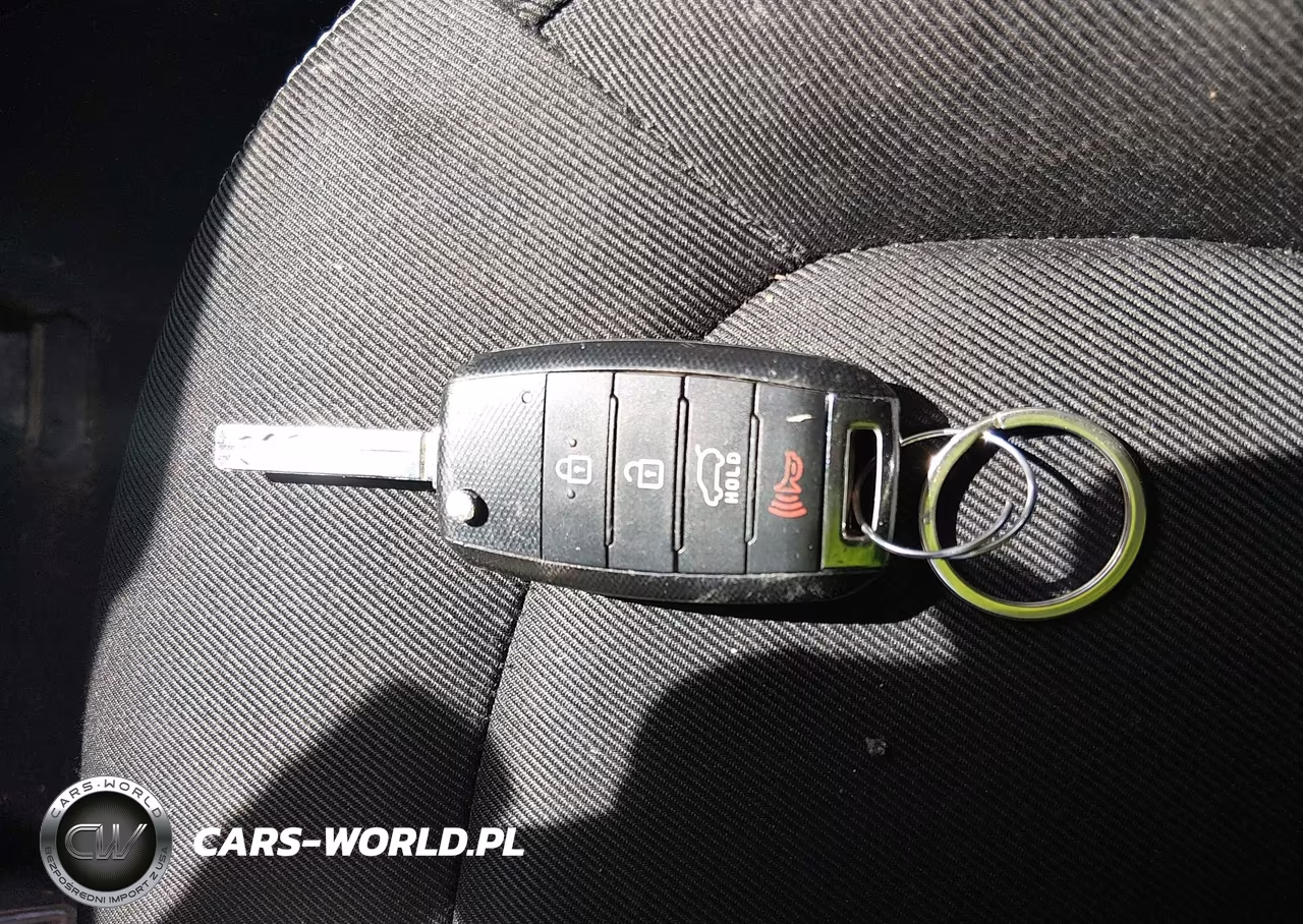 2019 Kia Soul + VIN:KNDJP3A51K7640756 - 11