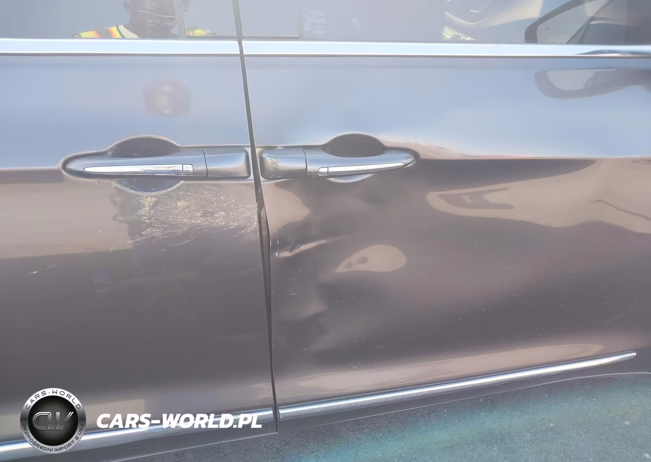2018 Chrysler Pacifica Touring L VIN:2C4RC1BGXJR290740 - 6