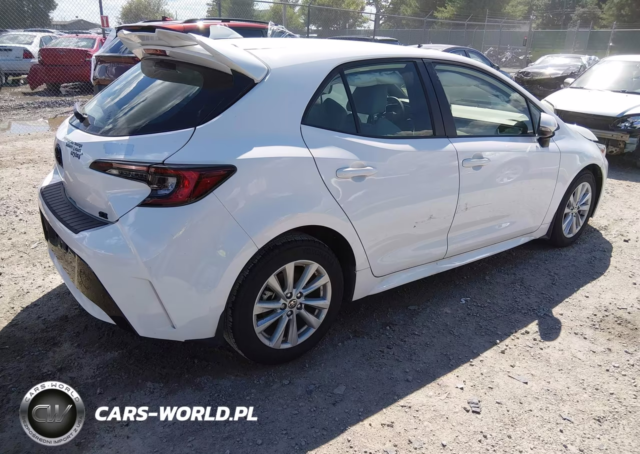 2025 Toyota Corolla Se VIN:JTND4MBE5S3245220 - 4