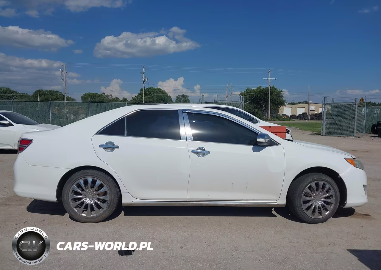 2013 Toyota Camry Le VIN:4T1BF1FK8DU285885 - 13