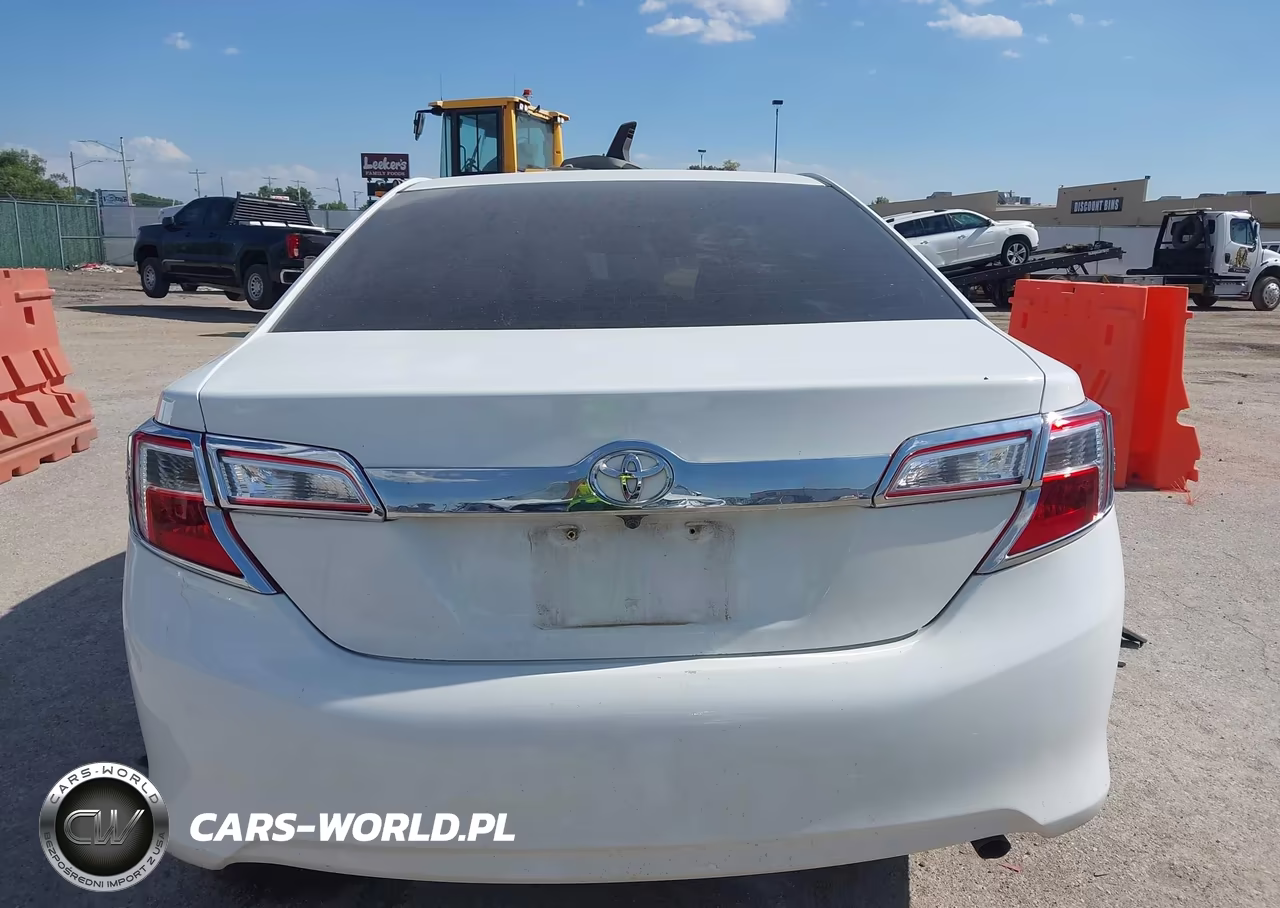 2013 Toyota Camry Le VIN:4T1BF1FK8DU285885 - 16