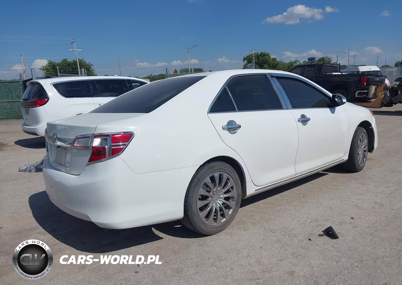 2013 Toyota Camry Le VIN:4T1BF1FK8DU285885 - 4