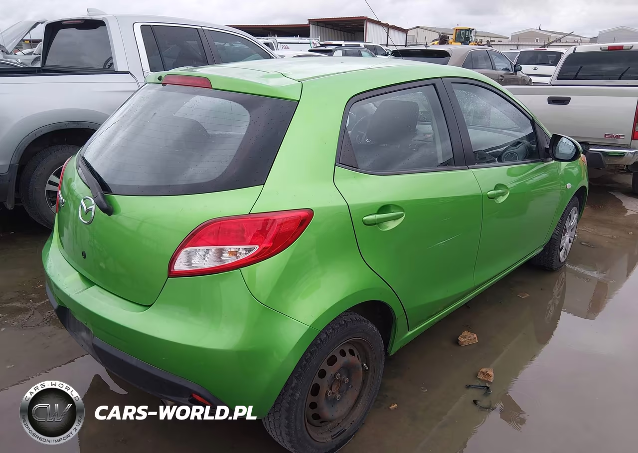 2013 Mazda Mazda2 Sport VIN:JM1DE1KZ1D0165663 - 4
