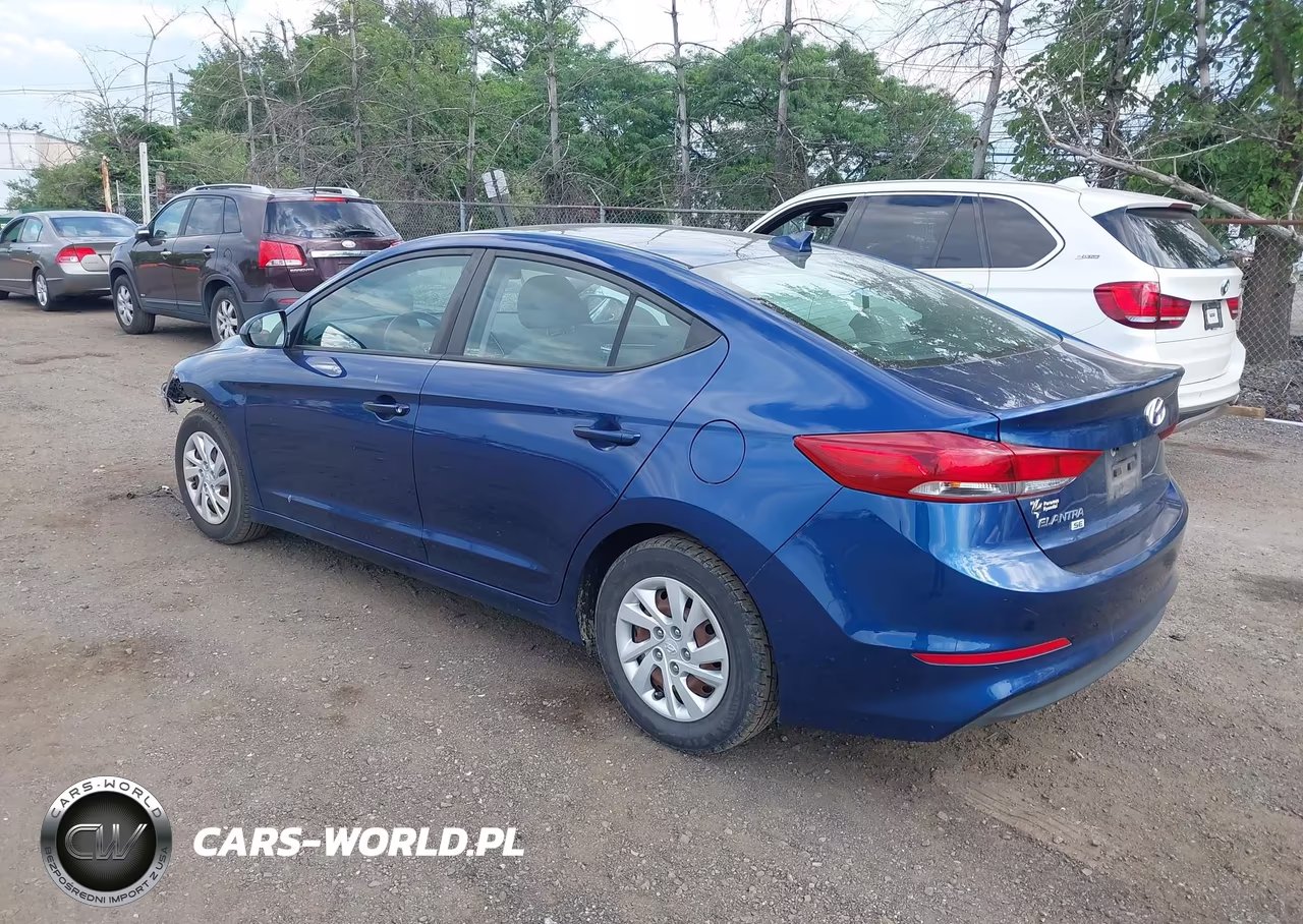 2018 Hyundai Elantra Se VIN:5NPD74LFXJH381459 - 3