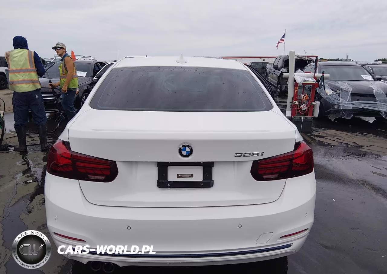 2016 BMW 3 Series 328I VIN:WBA8E9C59GK603945 - 17