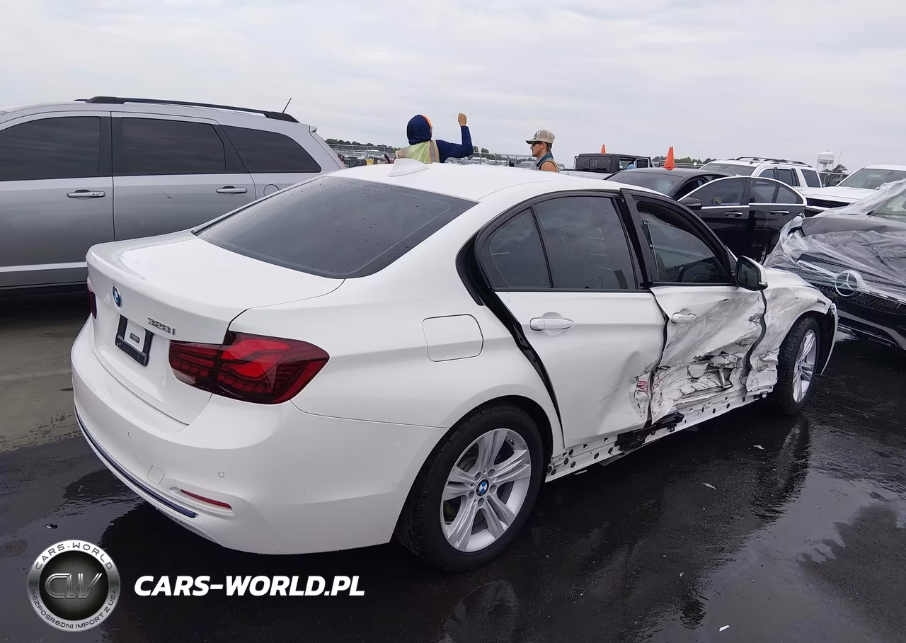 2016 BMW 3 Series 328I VIN:WBA8E9C59GK603945 - 4