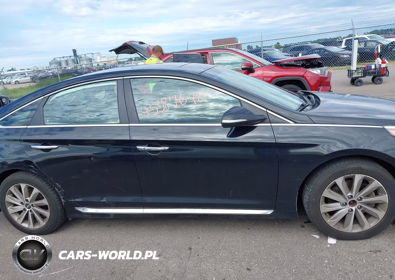2017 Hyundai Sonata Sport VIN:5NPE34AFXHH529140 - 14