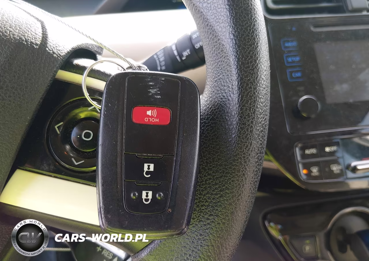 2016 Toyota Prius Two VIN:JTDKBRFU9G3007734 - 11