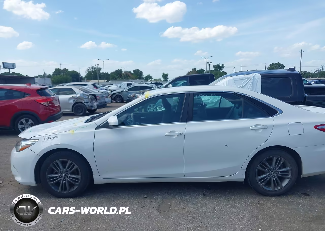 2016 Toyota Camry Se VIN:4T1BF1FK8GU587696 - 14