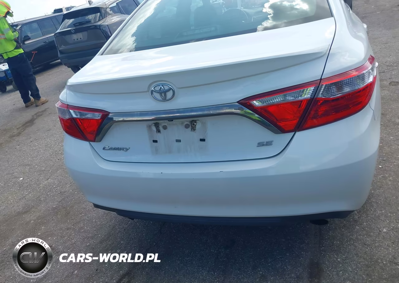 2016 Toyota Camry Se VIN:4T1BF1FK8GU587696 - 16