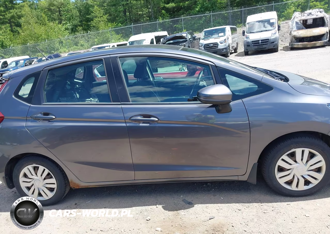 2015 Honda Fit Lx VIN:3HGGK5H5XFM710813 - 14