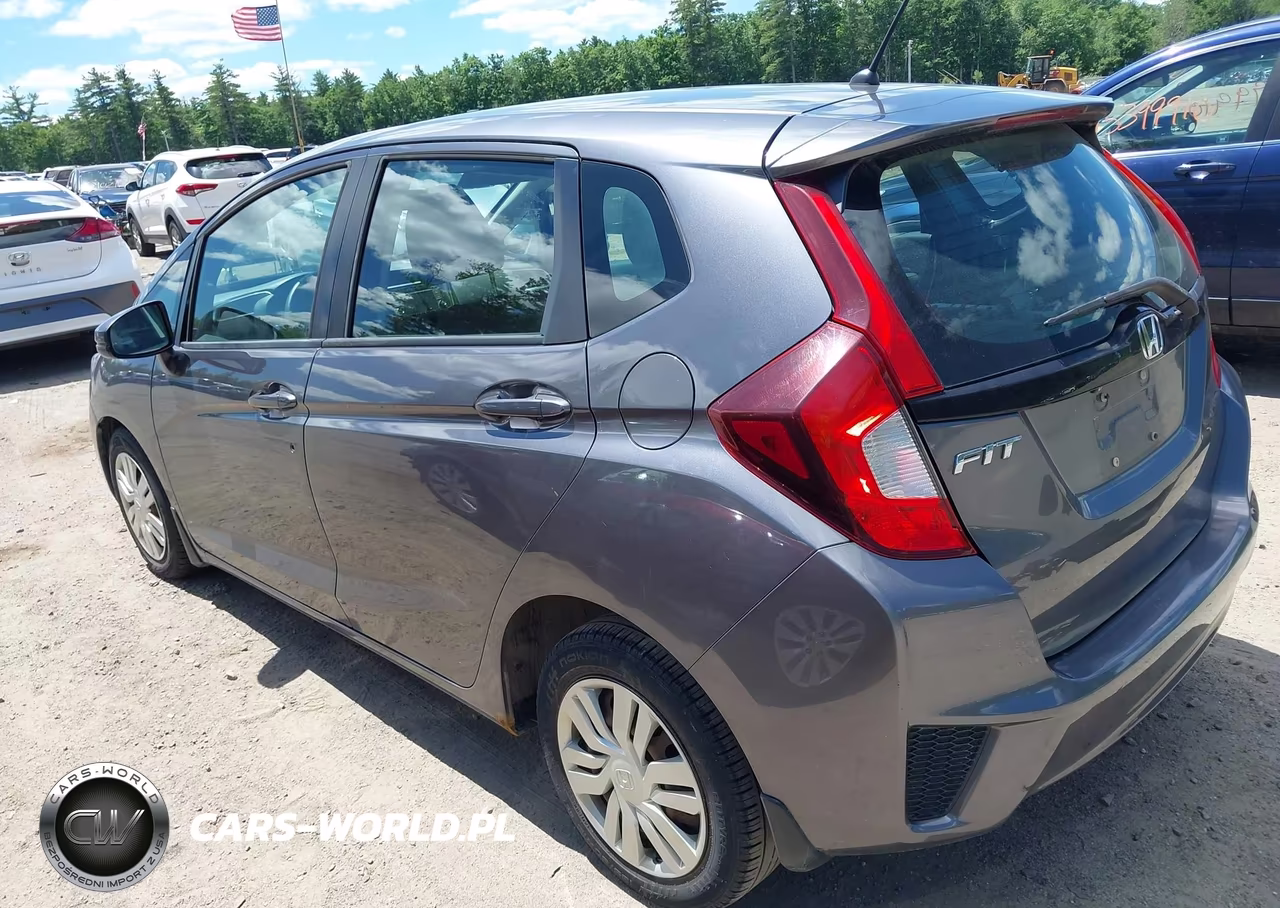 2015 Honda Fit Lx VIN:3HGGK5H5XFM710813 - 3