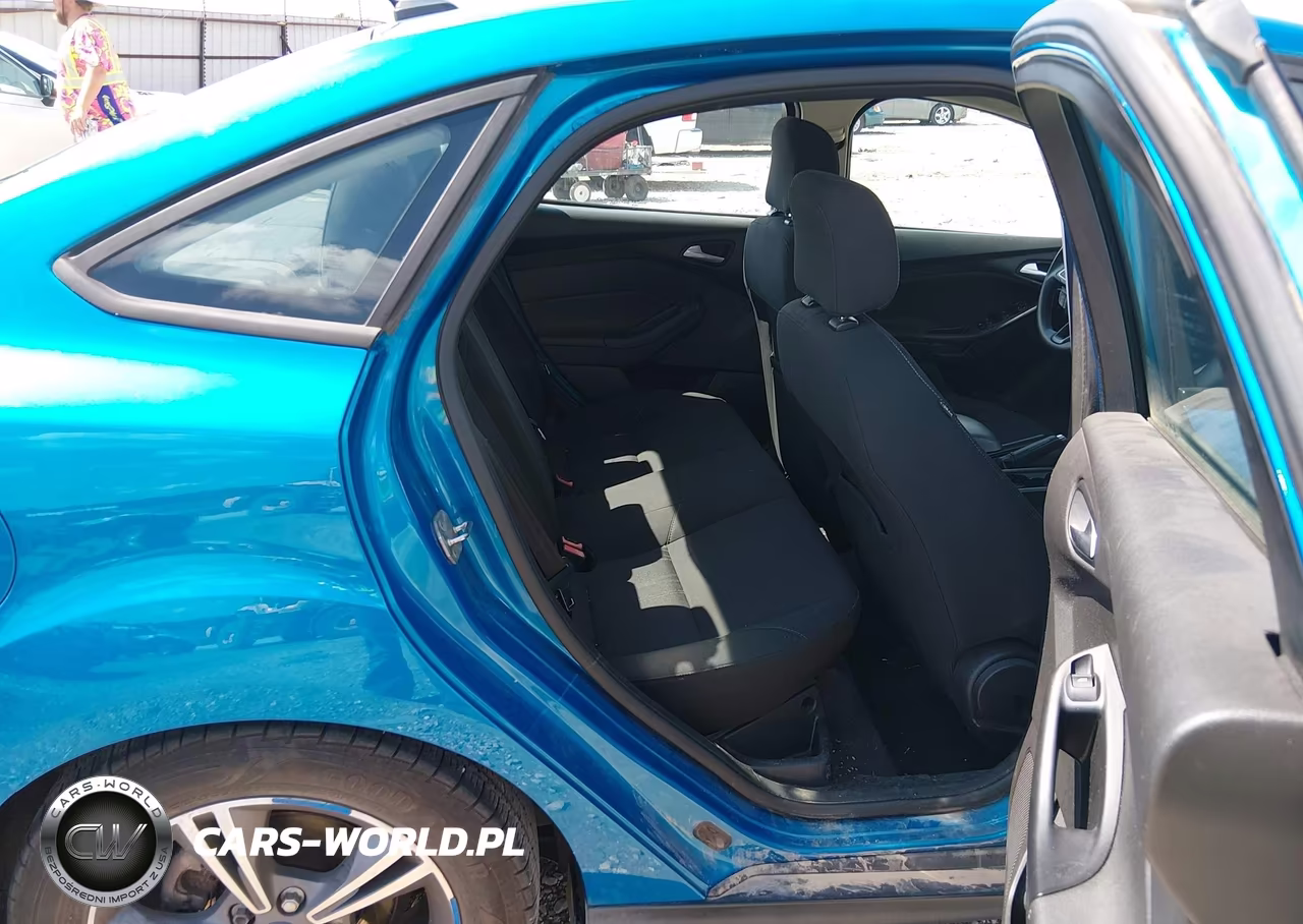 2016 Ford Focus Se VIN:1FADP3FE8GL223984 - 8