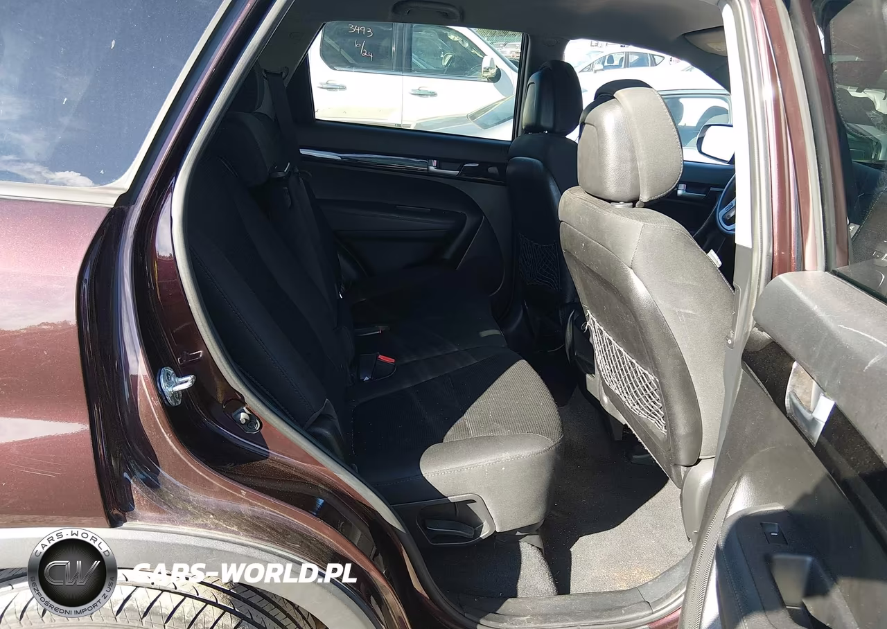 2015 Kia Sorento Lx VIN:5XYKT3A60FG629362 - 8