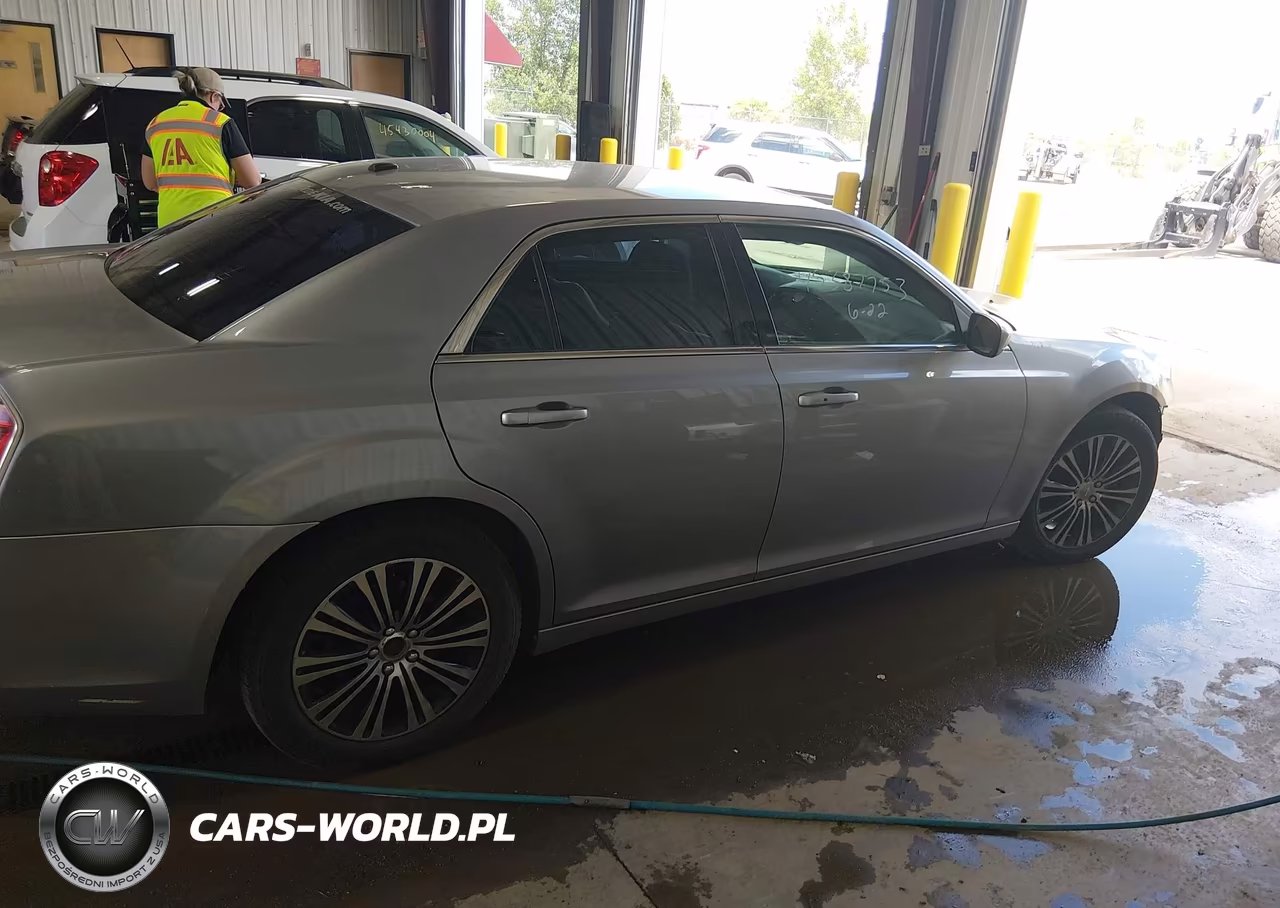 2013 Chrysler 300 300S VIN:2C3CCAGT7DH739530 - 14