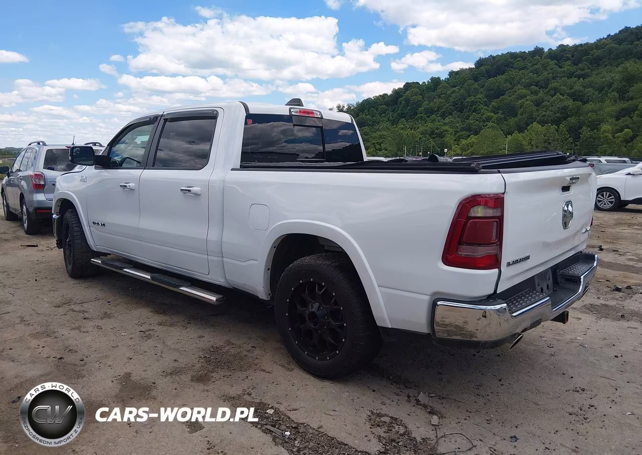 2022 Ram 1500 Laramie 4X4 6'4 Box VIN:1C6SRFRTXNN223047 - 3