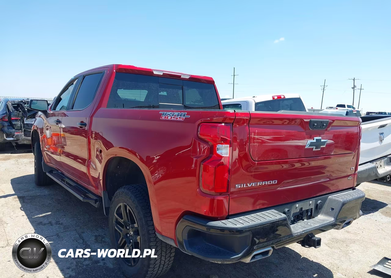 2025 Chevrolet Silverado 1500 4Wd Short Bed Lt Trail Boss VIN:3GCUKFED0SG143961 - 3
