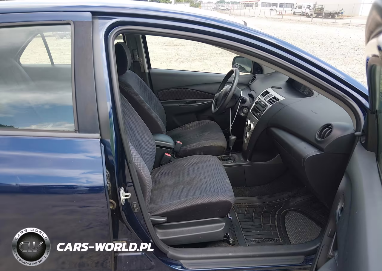 2008 Toyota Yaris VIN:JTDBT923X84017100 - 5
