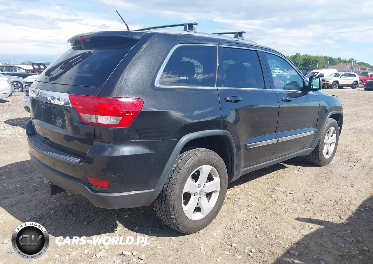 2012 Jeep Grand Cherokee Laredo VIN:1C4RJFAG8CC245103 - 4