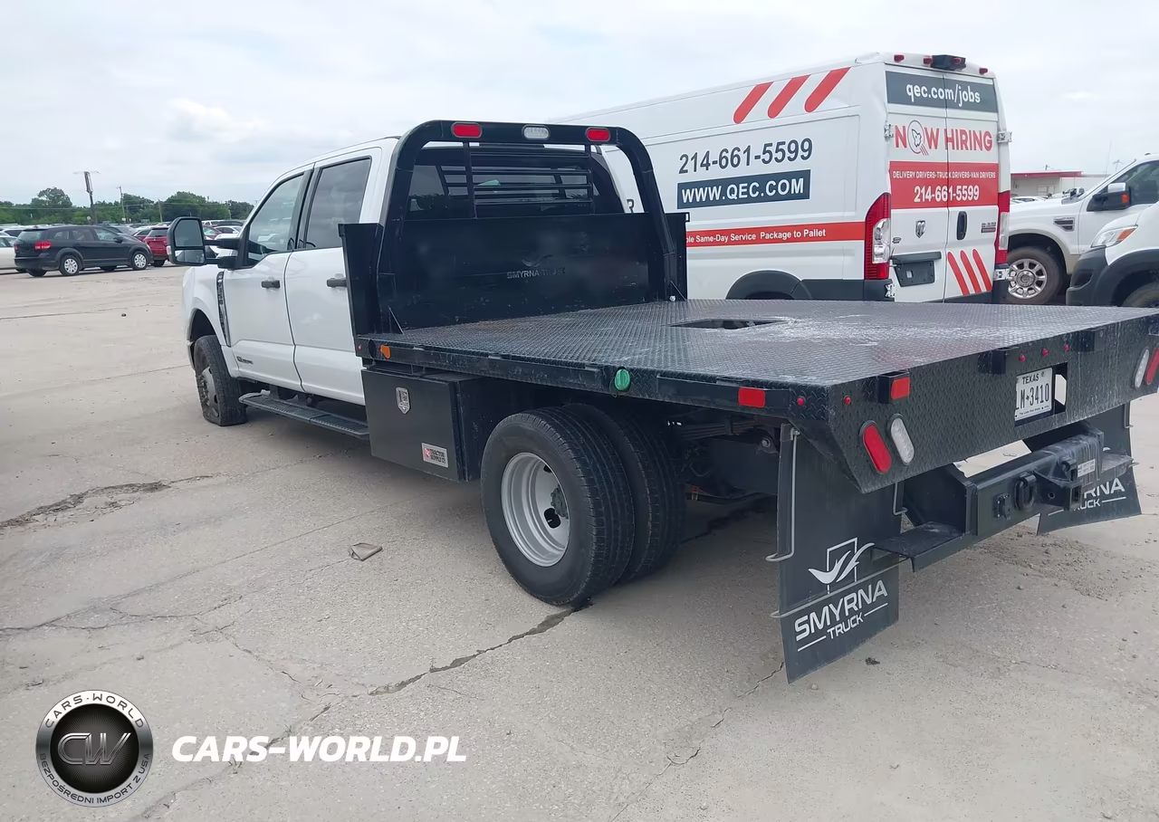 2025 Ford F-350 Chassis Xlt VIN:1FD8W3HTXSEC98186 - 3