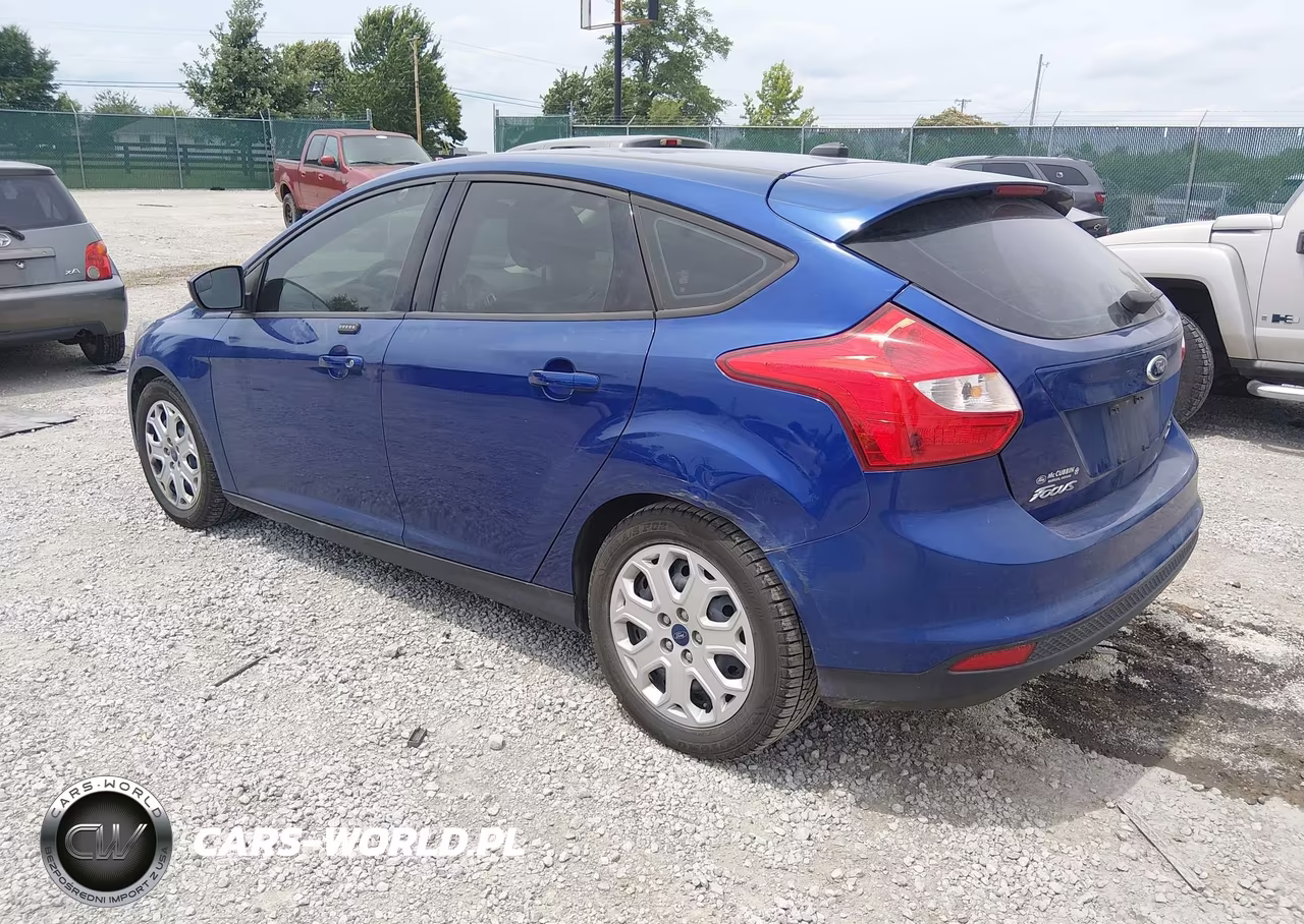 2012 Ford Focus Se VIN:1FAHP3K24CL447499 - 3