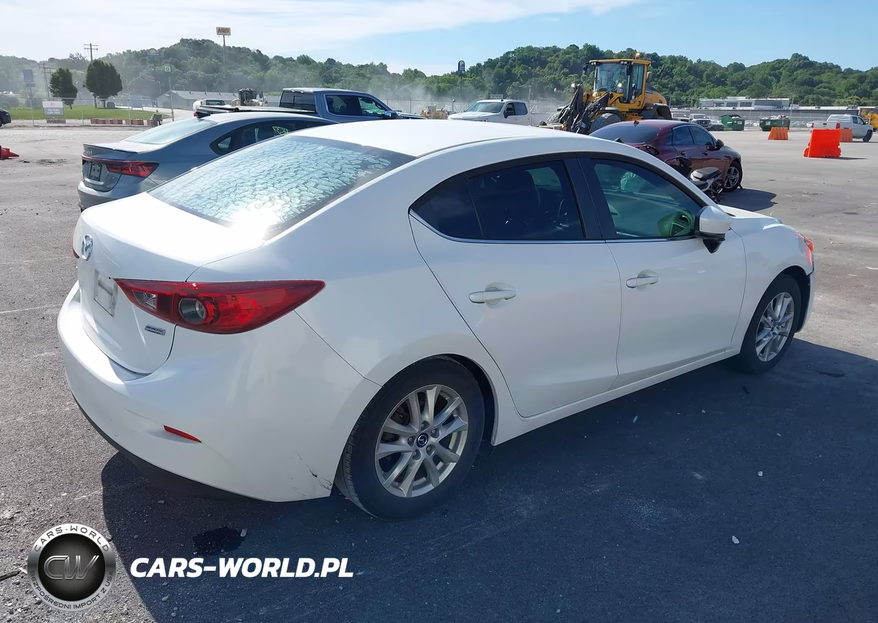 2017 Mazda Mazda3 Sport VIN:3MZBN1U72HM120363 - 4
