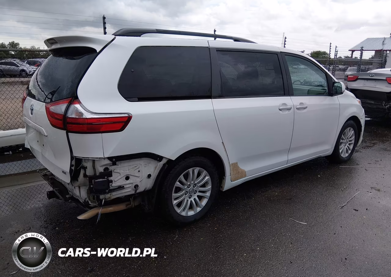 2015 Toyota Sienna Xle 8 Passenger VIN:5TDYK3DC2FS571711 - 4