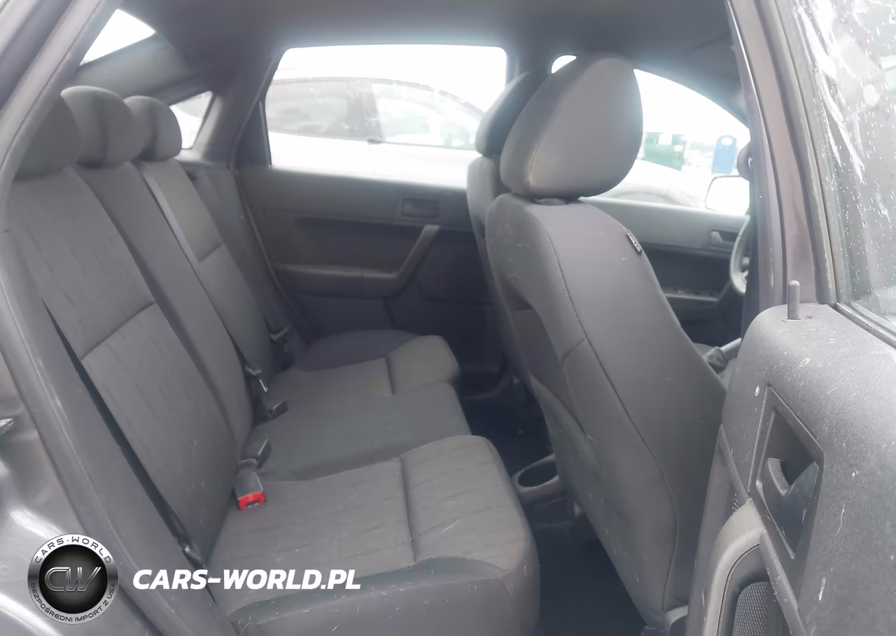 2010 Ford Focus Se VIN:1FAHP3FNXAW133064 - 8