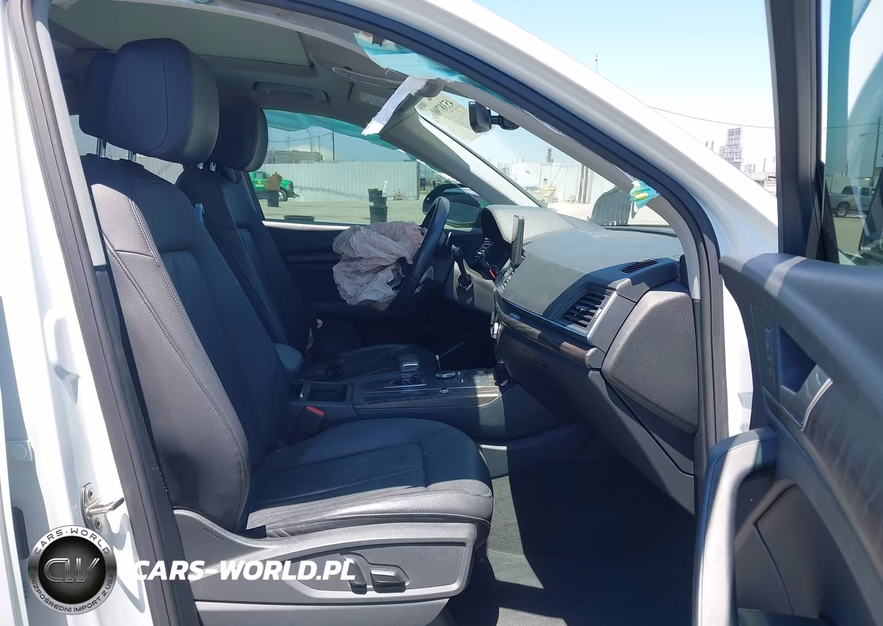 2019 Audi Q5 45 Premium VIN:WA1ANAFY3K2049378 - 5