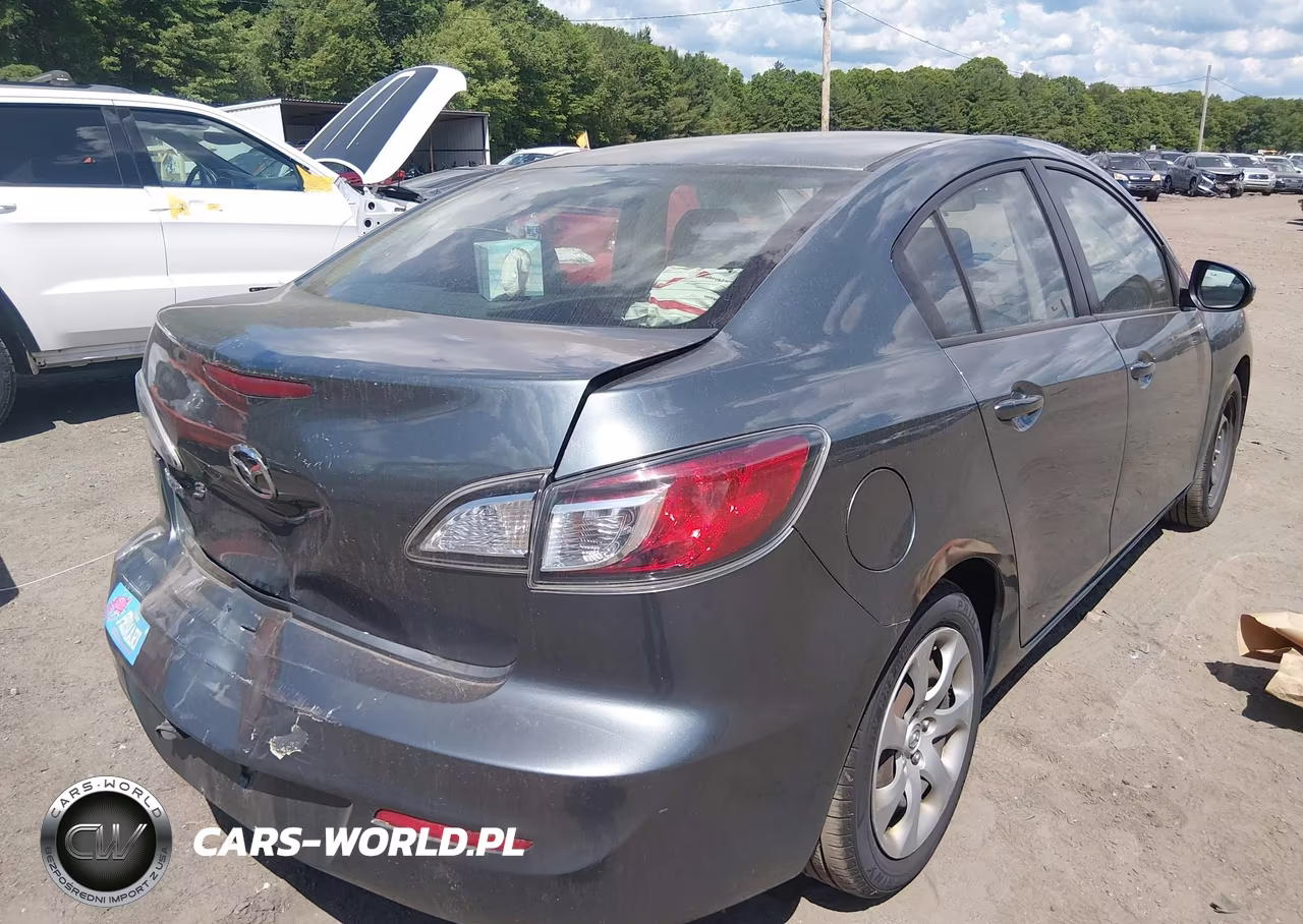 2012 Mazda Mazda3 I Sport VIN:JM1BL1UG0C1544638 - 4