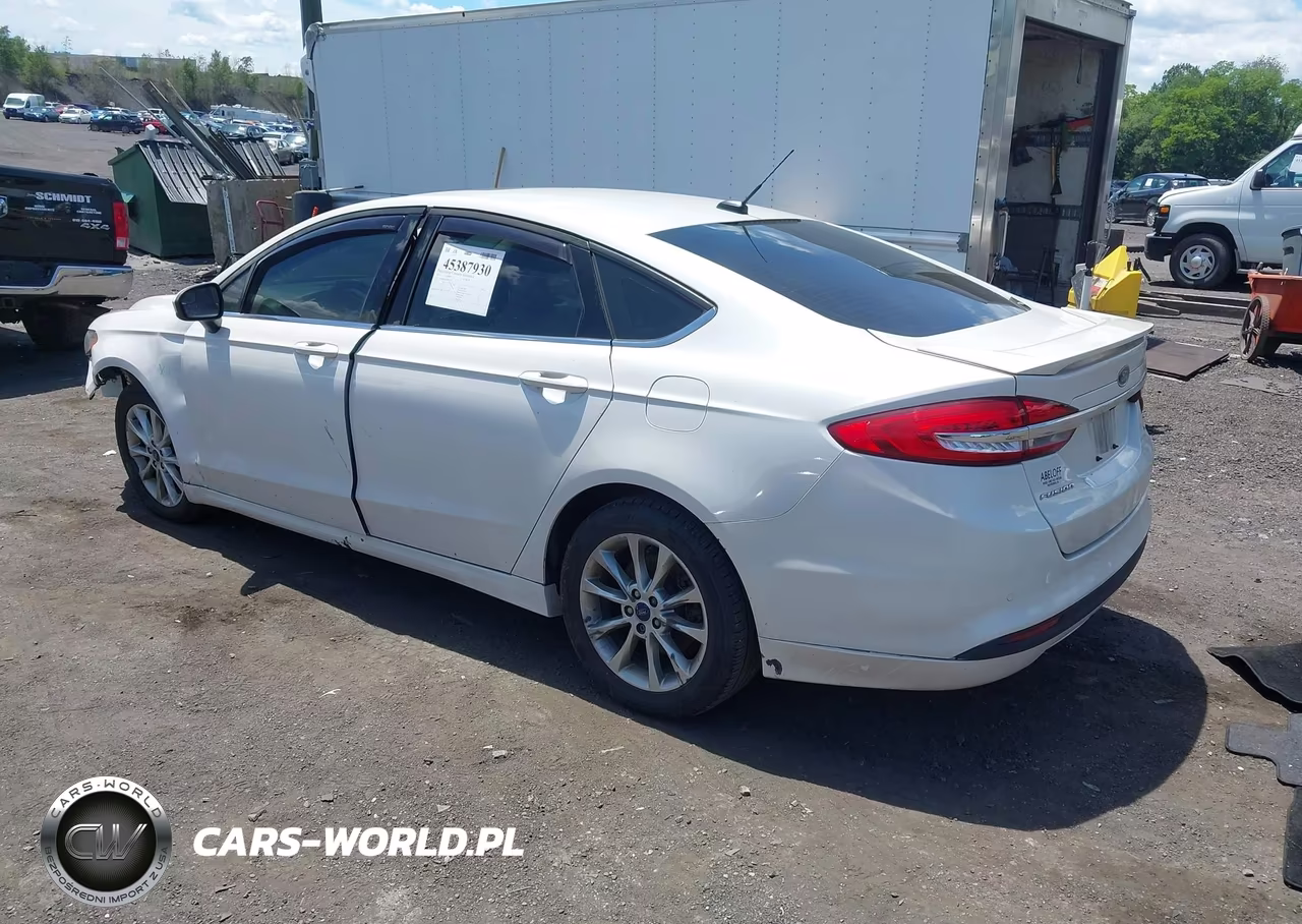 2017 Ford Fusion Se VIN:3FA6P0H71HR107194 - 3