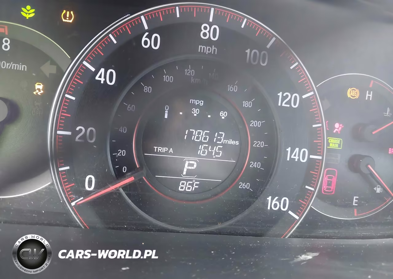 2017 Honda Accord Sport VIN:1HGCR2F58HA117172 - 15