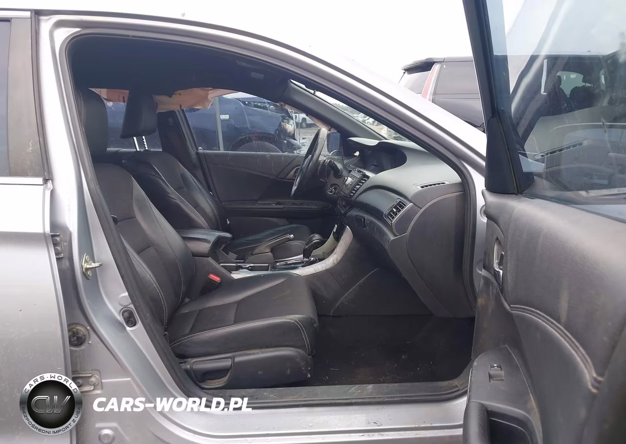 2017 Honda Accord Sport VIN:1HGCR2F58HA117172 - 5