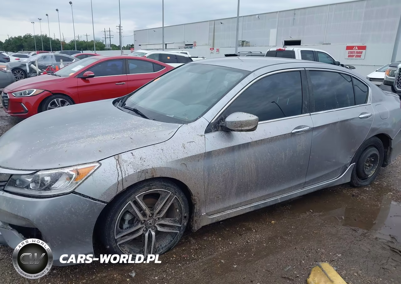 2017 Honda Accord Sport VIN:1HGCR2F58HA117172 - 6
