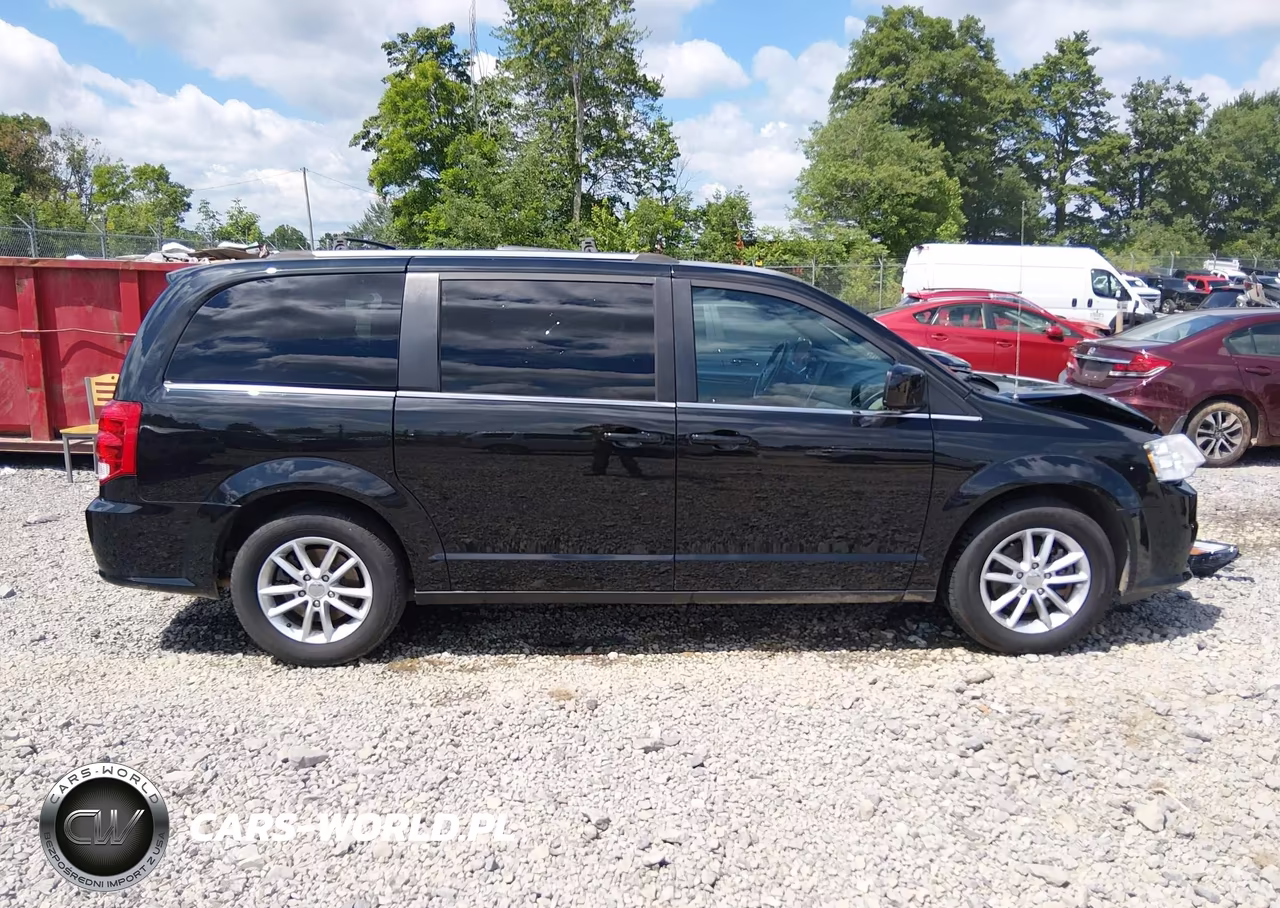 2018 Dodge Grand Caravan Sxt VIN:2C4RDGCG4JR300810 - 13