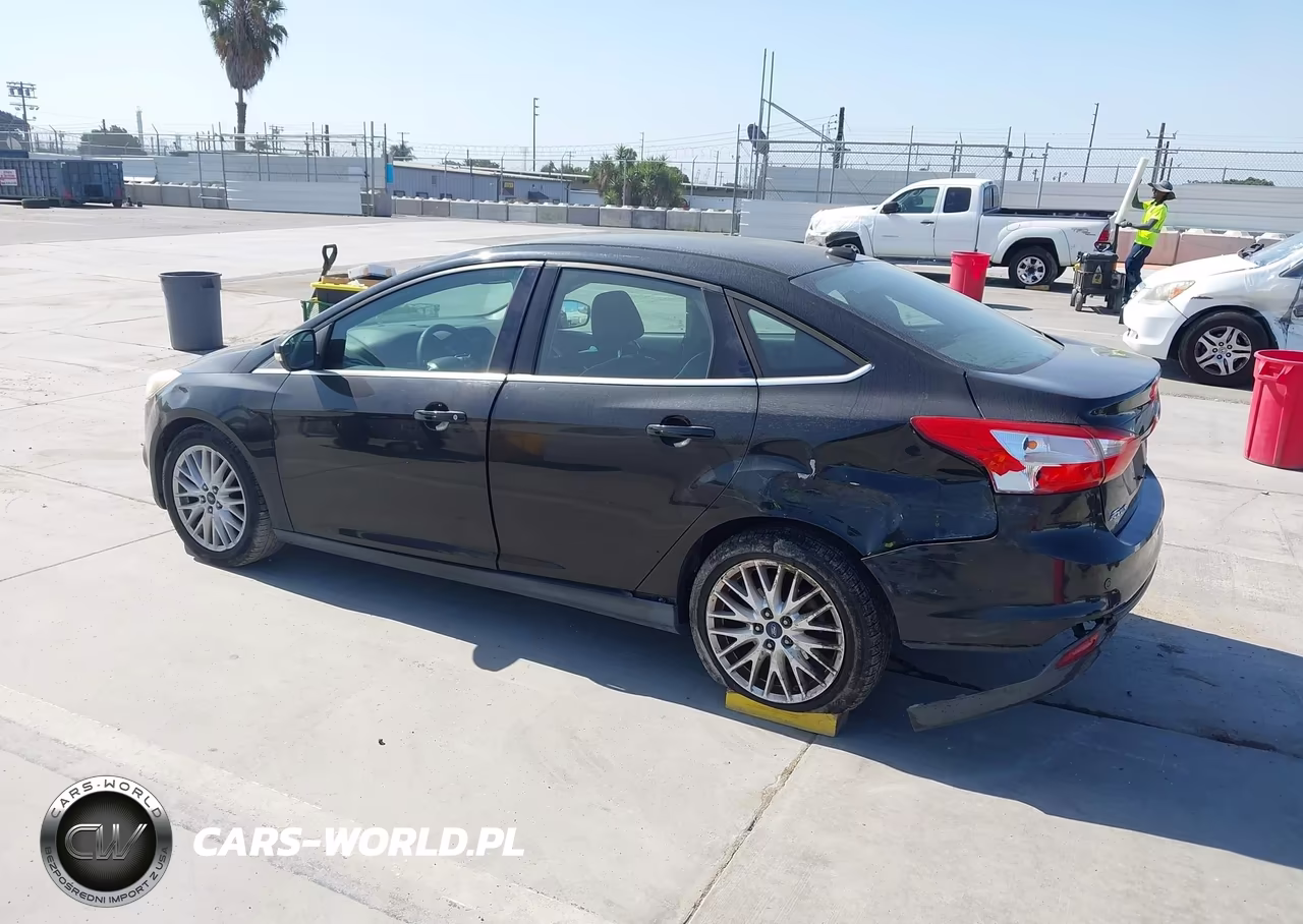 2012 Ford Focus Sel VIN:1FAHP3H29CL343260 - 3