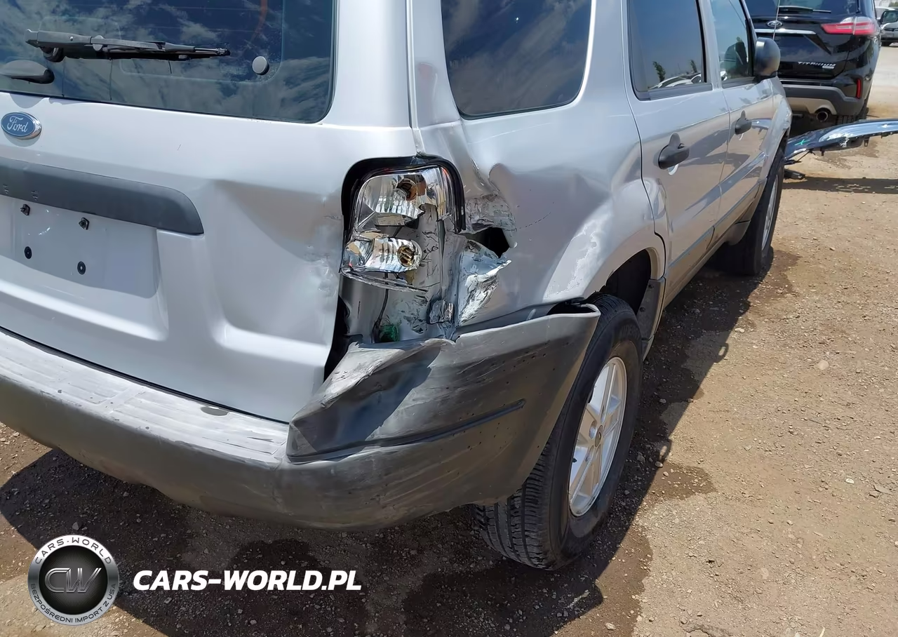 2003 Ford Escape Xls VIN:1FMYU021X3KD19598 - 6